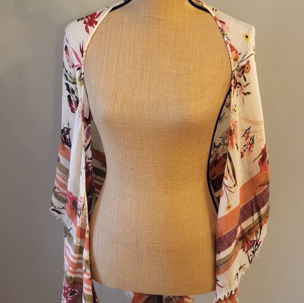 J Jill Woven Cotton Lightweight Floral Shawl - Picture 6 of 7